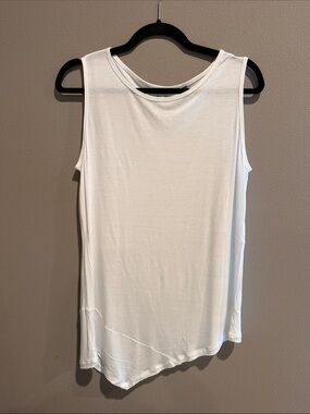 Women’s White Sleeveless Asymmetric Tank Top